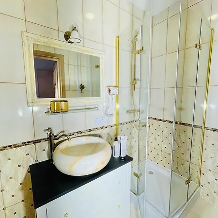 Hotel In Old Town Kaunas