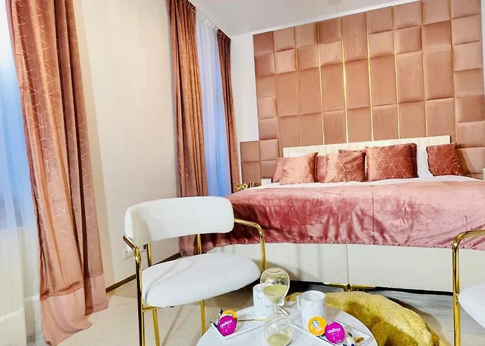 מלון In Old Town *