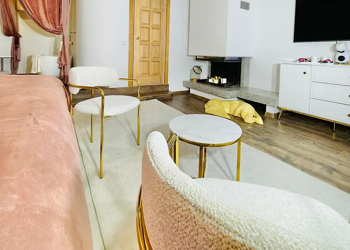 מלון In Old Town